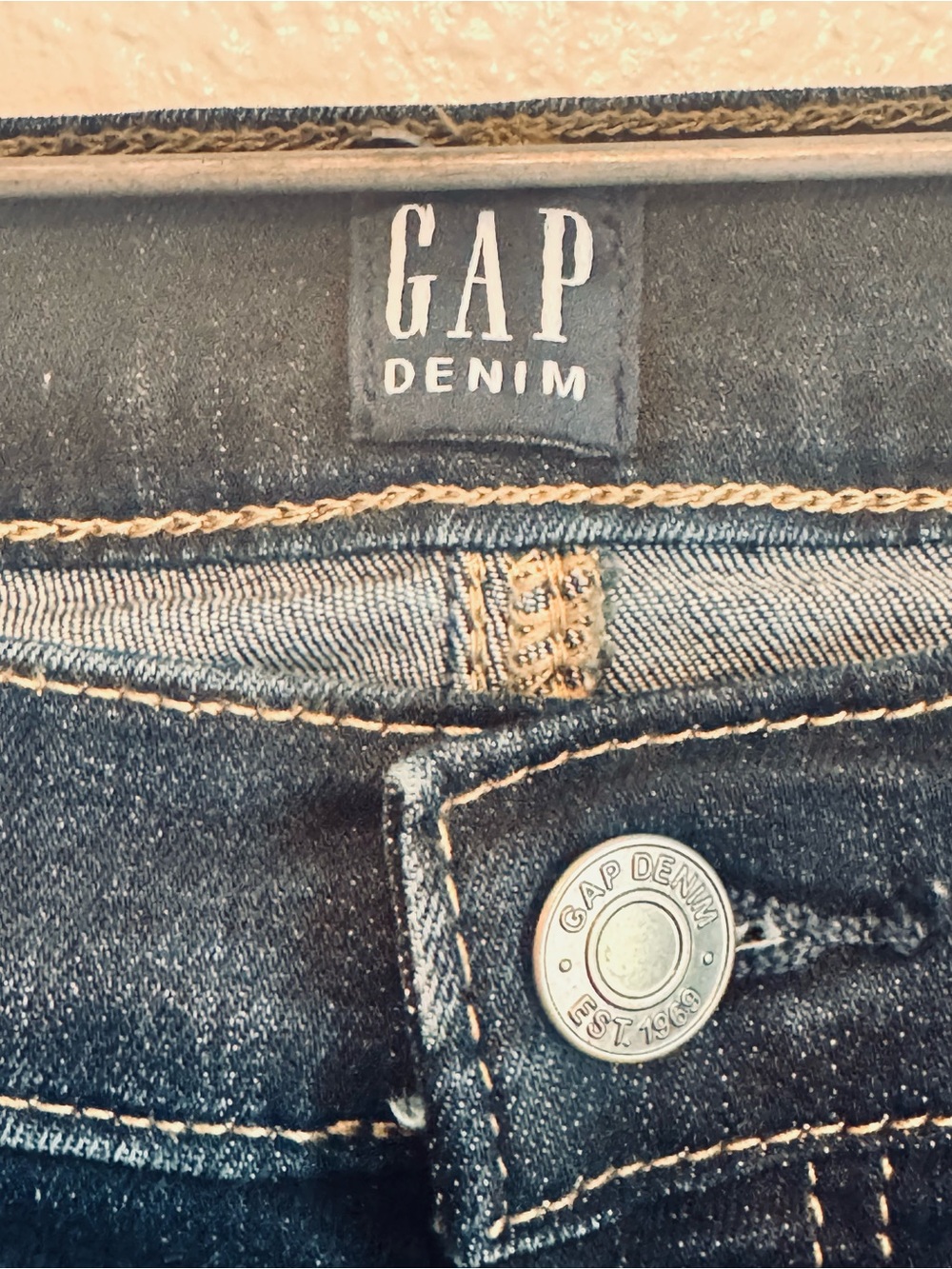 GAP Dark Denim Stretchy Straight Women's Jeans size 10 - Picture 3 of 7